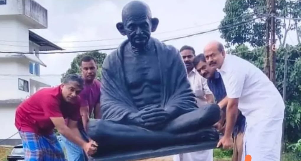 പാലാ ഗാന്ധിസ്ക്വയറിൽ ഗാന്ധി പ്രതിമ തിരിച്ചെത്തി