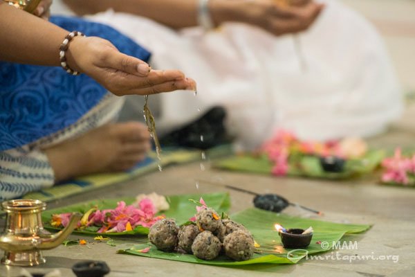 കർക്കടക വാവുബലി നാളെ; ക്ഷേത്രങ്ങളിൽ ബലിതർപ്പണത്തിനുള്ള ഒരുക്കങ്ങൾ പൂർത്തിയായി