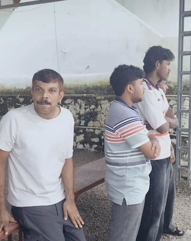 പാലാ പ്രവിത്താനം പള്ളിയിൽ വിശുദ്ധ കുർബാനയ്ക്കിടെ ഓസ്തി തട്ടിയെടുത്ത് യുവാക്കൾ ഓടി; അഞ്ച് പേർ പിടിയിൽ