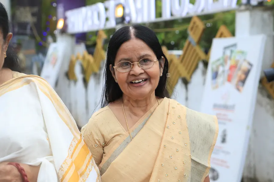 നടി സാവിത്രി ശ്രീധരൻ അന്തരിച്ചു; മലയാള നാടക-സിനിമ ലോകത്തിന് തീരാനഷ്ടം